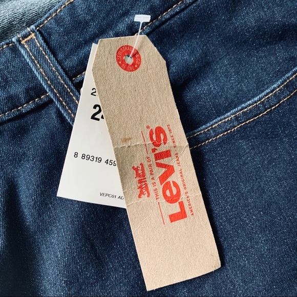 Levis 415 Classic Bootcut Jean NWT Size 24WS - Picture 3 of 4